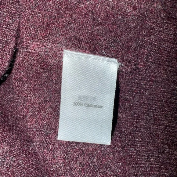 Men's Rich Purple Cashmere Crewneck Sweater - Picture 3 of 3